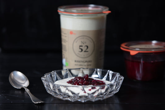 Sæsonvare kommer tilbage nov. 25 - Økologisk Risengrød No. 52 og Økologisk Kirsebærsovs  No. 81